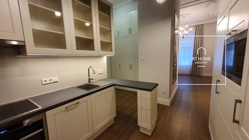 Refurbished apartment for rent Budapest V. district Lipótváros