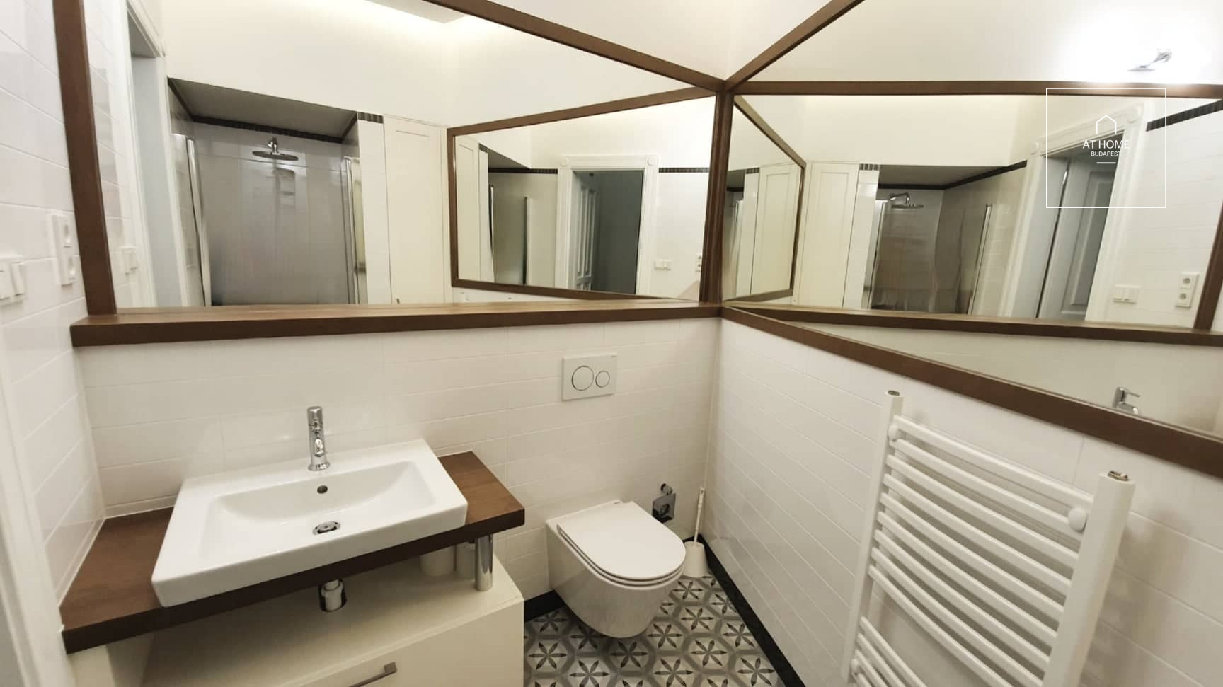 Refurbished apartment for rent Budapest V. district Lipótváros