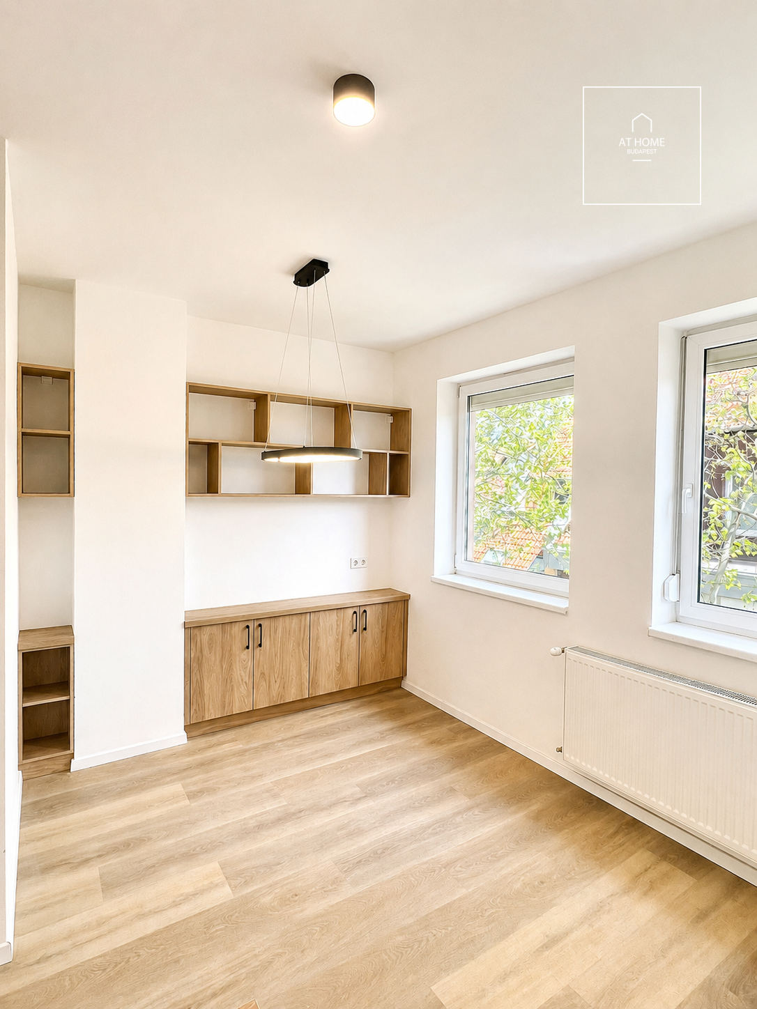 Frissen felújított, körpanorámás duplex lakás kiadó a III. kerületben