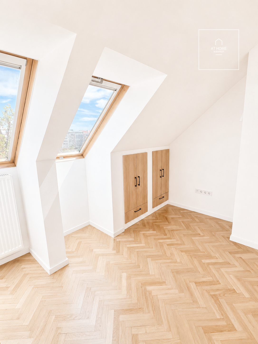 Frissen felújított, körpanorámás duplex lakás kiadó a III. kerületben