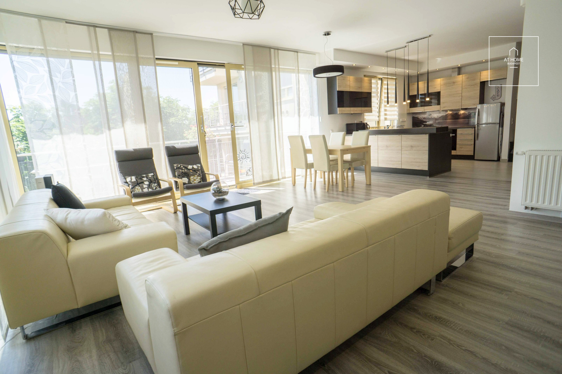 Sunny, 3-bedroom apartment for rent in 2nd district, Szemlőhegy