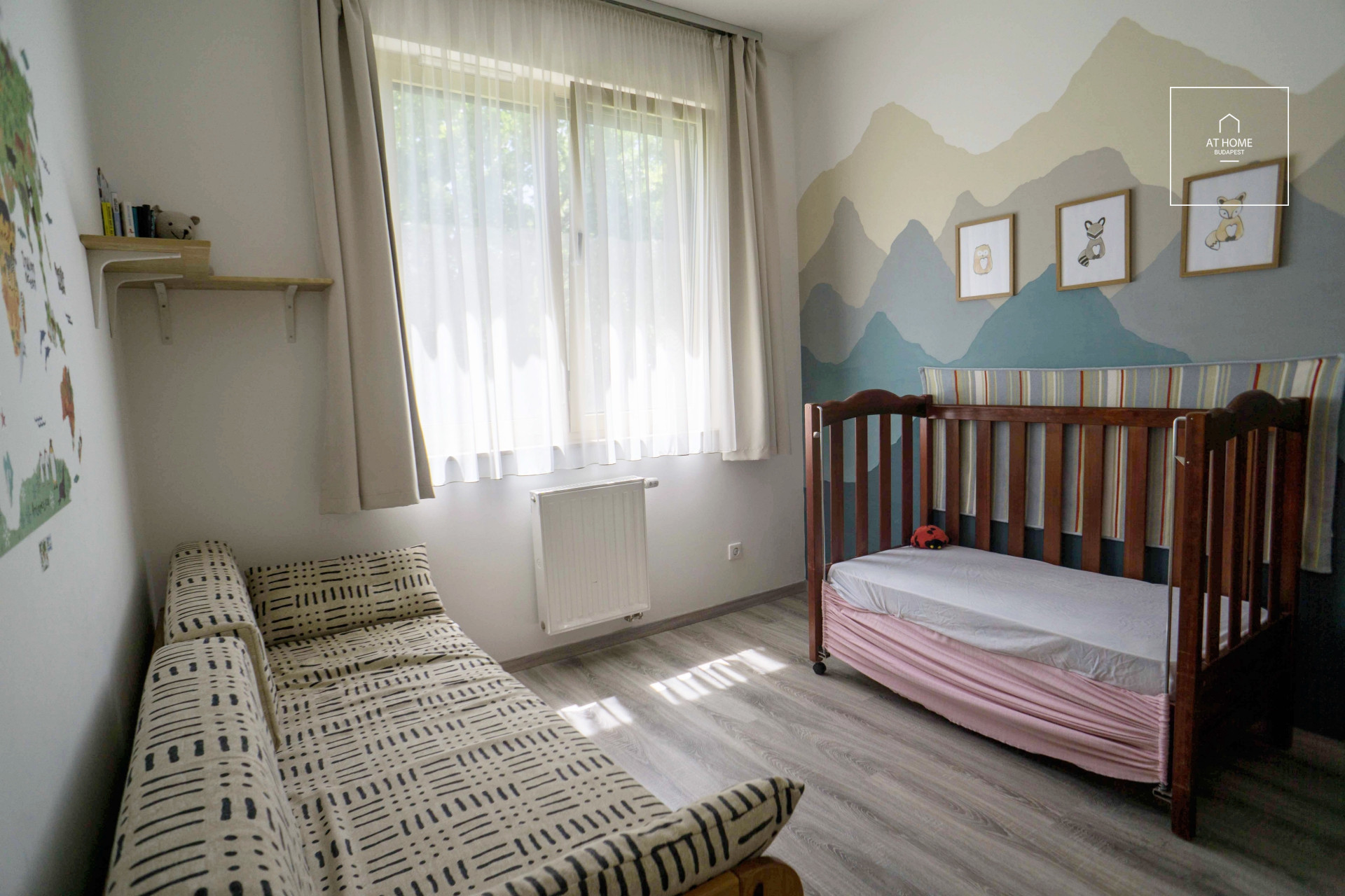 Sunny, 3-bedroom apartment for rent in 2nd district, Szemlőhegy