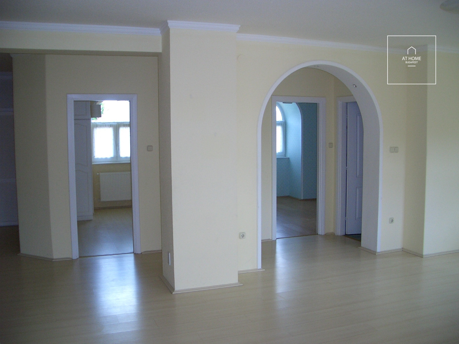 Refurbished detached house for rent  II/A. district, Adyliget