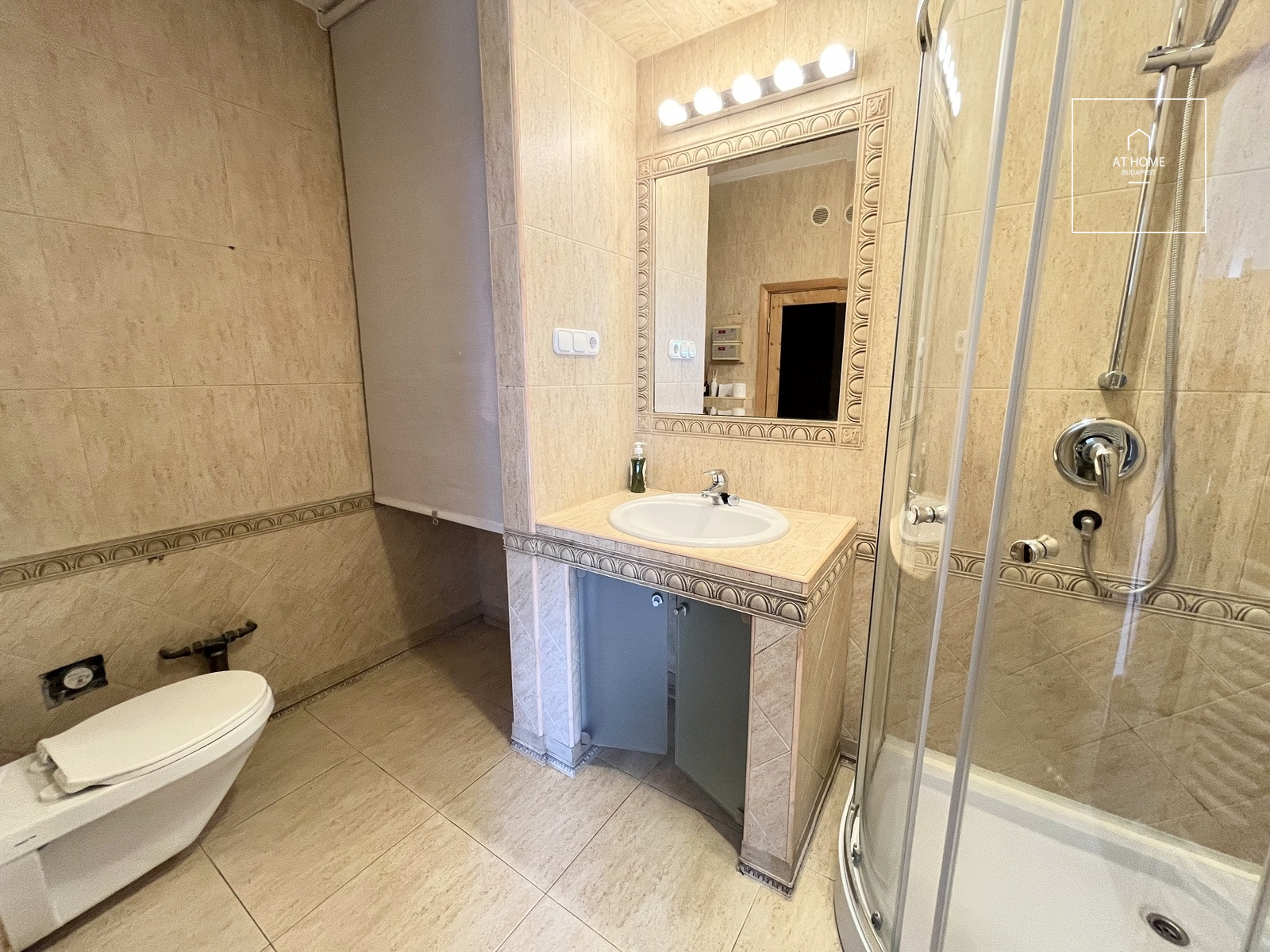 PANORAMIC DUPLEX CORNER APARTMENT WITH AN ICONIC DOME