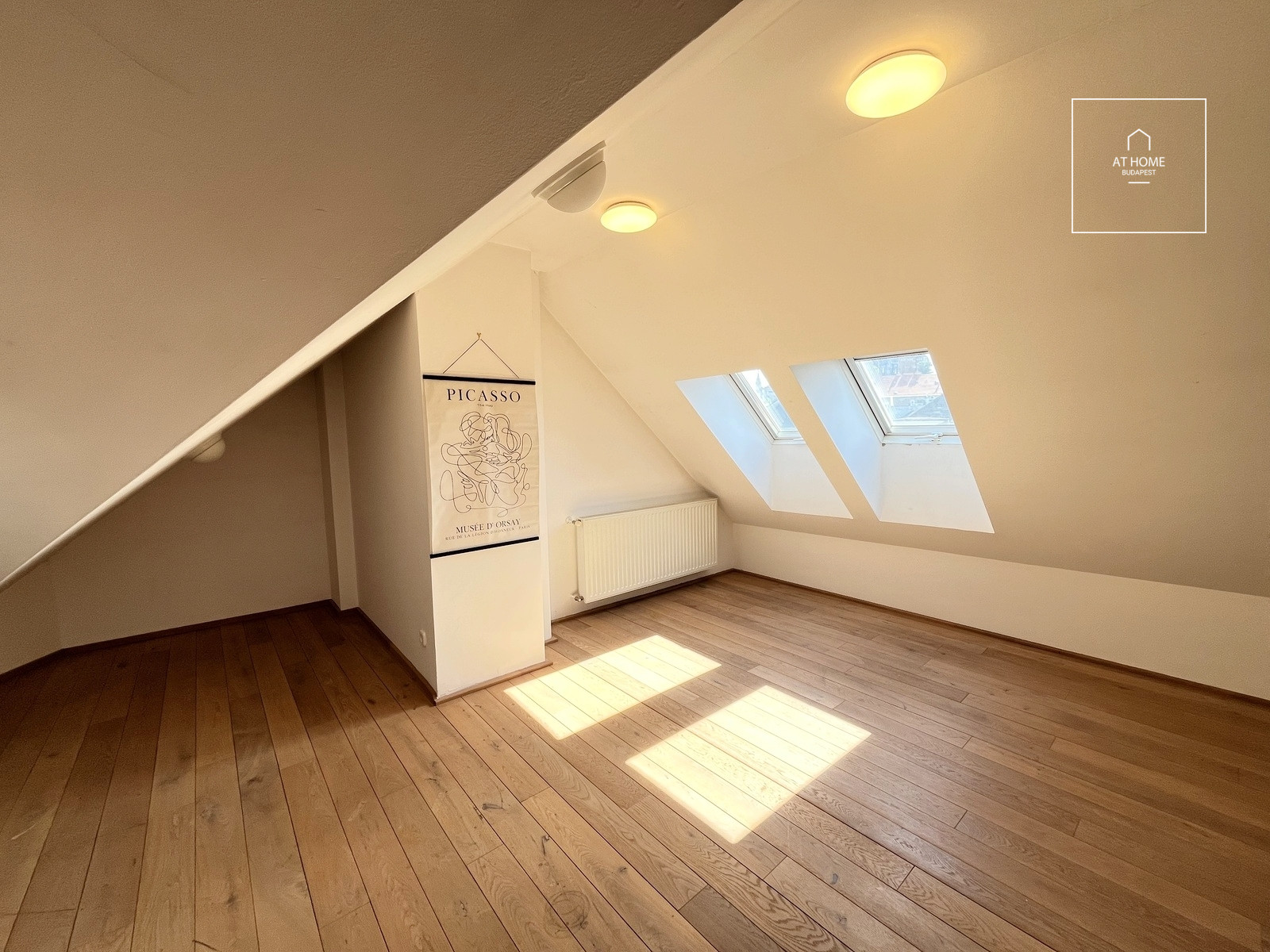 PANORAMIC DUPLEX CORNER APARTMENT WITH AN ICONIC DOME