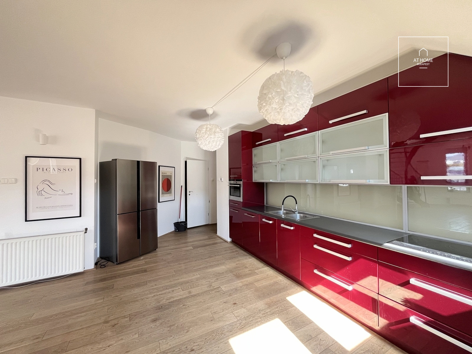 PANORÁMÁS DUPLEX SAROKLAKÁS IKONIKUS KUPOLÁVAL