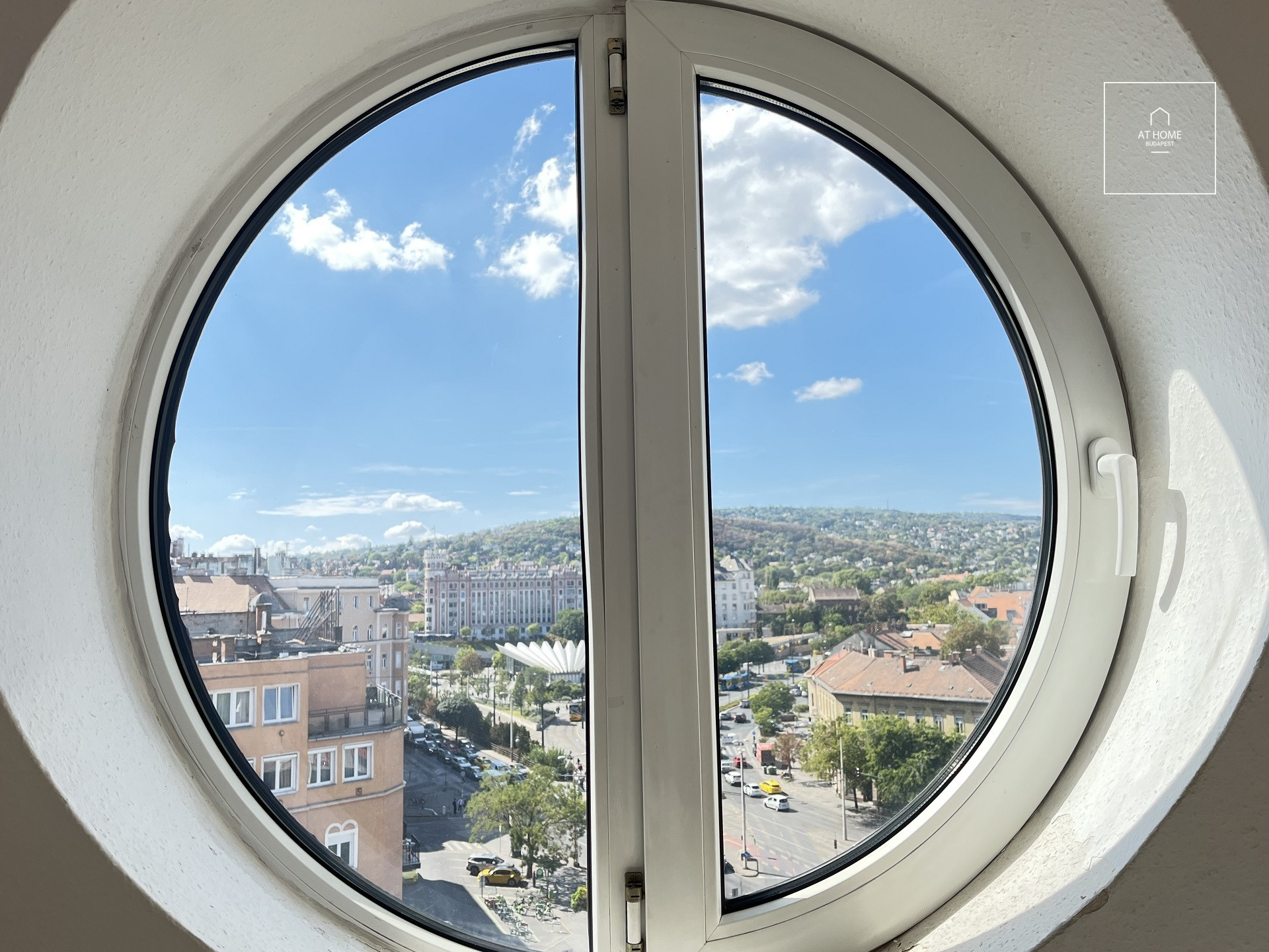 PANORAMIC DUPLEX CORNER APARTMENT WITH AN ICONIC DOME