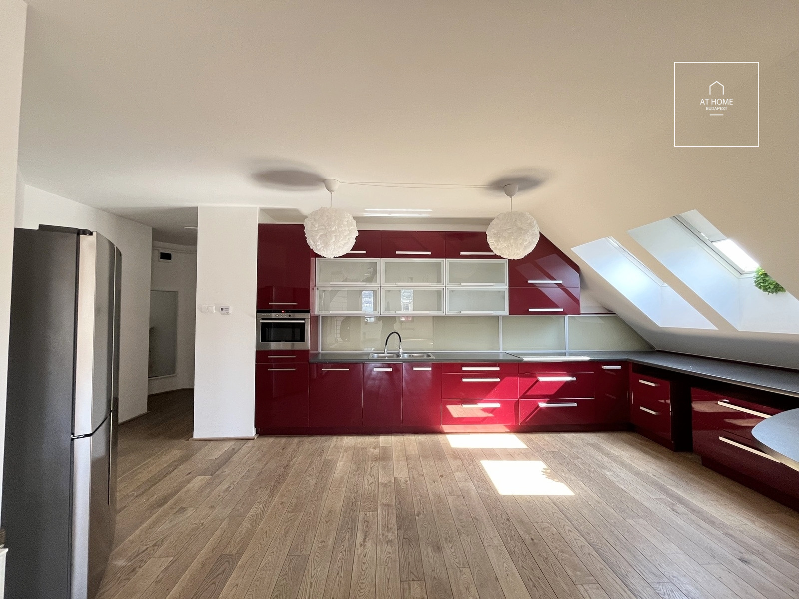 PANORAMIC DUPLEX CORNER APARTMENT WITH AN ICONIC DOME