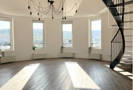 PANORAMIC DUPLEX CORNER APARTMENT WITH AN ICONIC DOME