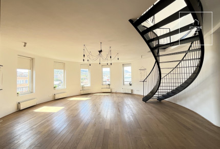 PANORAMIC DUPLEX CORNER APARTMENT WITH AN ICONIC DOME