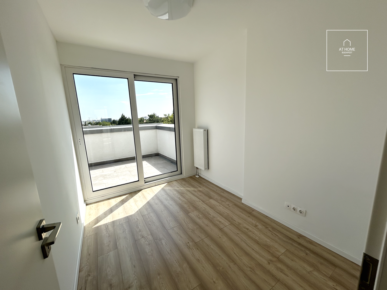 Három hálószobás prémium lakás kiadó Budapest XI. kerület, Sasad