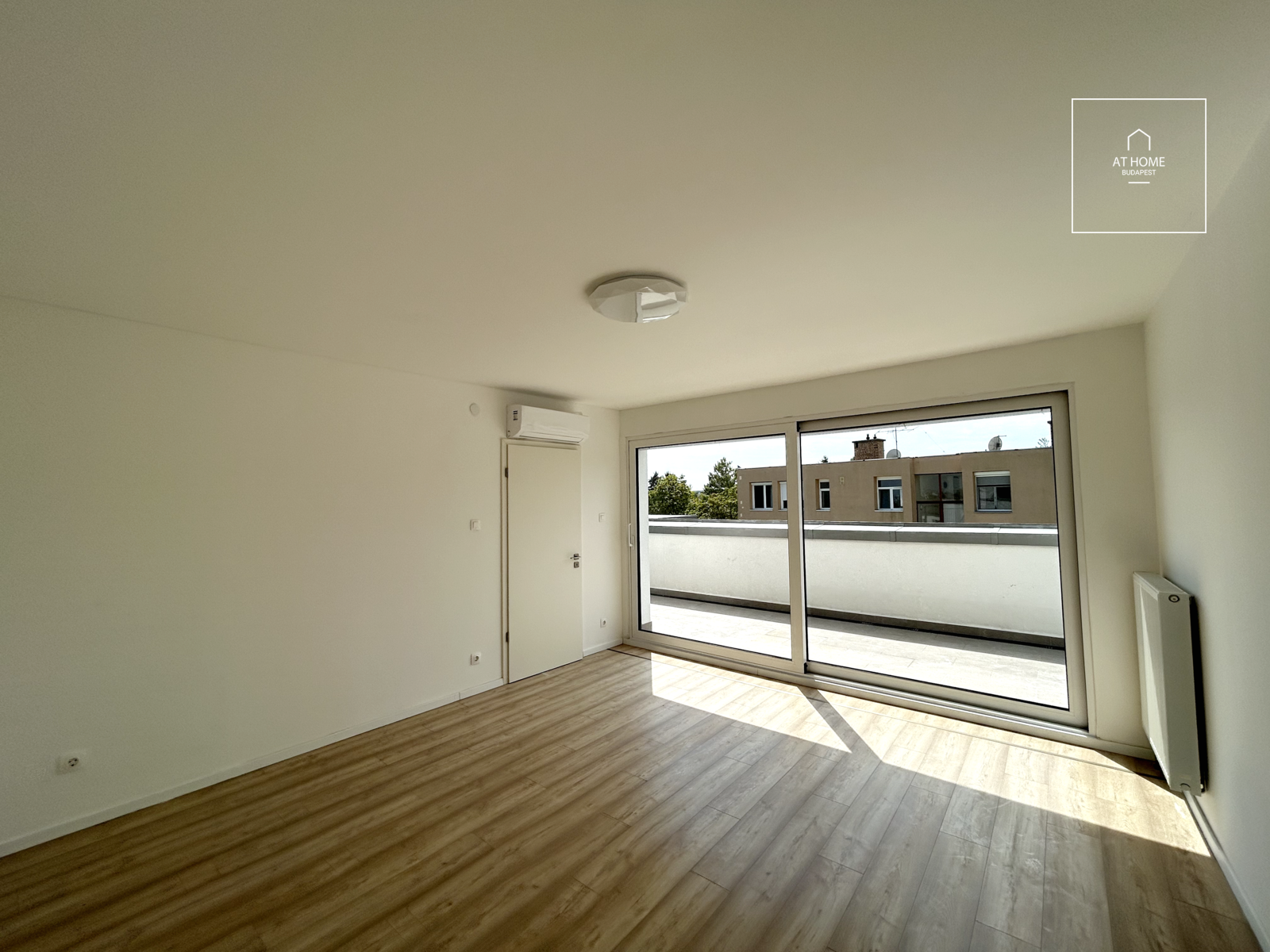 Három hálószobás prémium lakás kiadó Budapest XI. kerület, Sasad