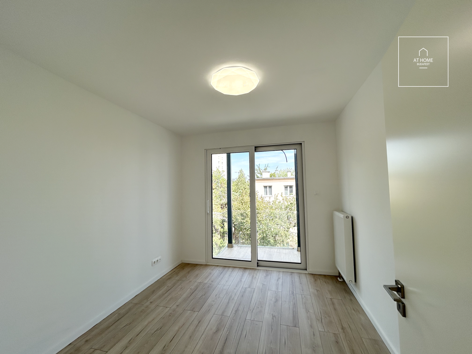 Három hálószobás prémium lakás kiadó Budapest XI. kerület, Sasad