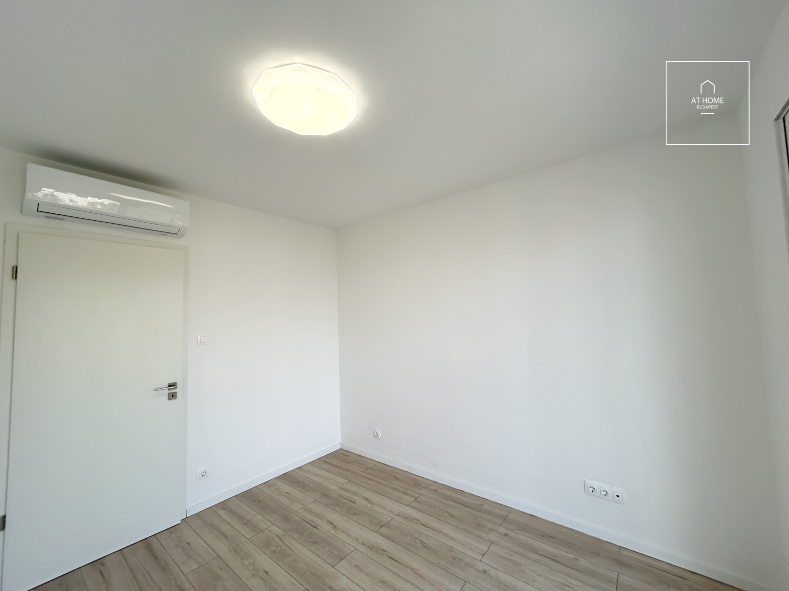 Három hálószobás prémium lakás kiadó Budapest XI. kerület, Sasad