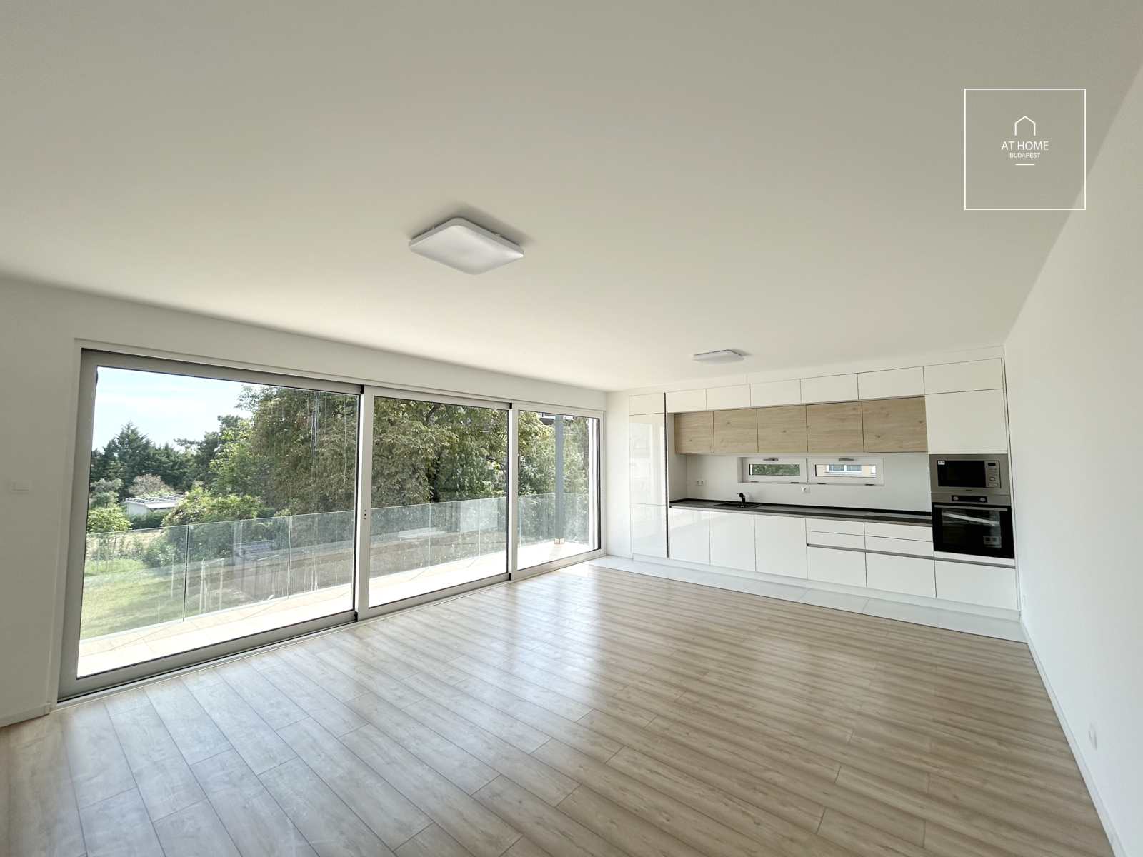 Három hálószobás prémium penthouse lakás kiadó Budapest XI. kerület, Sasad