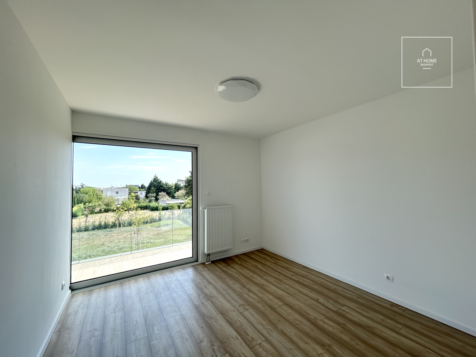 Három hálószobás prémium penthouse lakás kiadó Budapest XI. kerület, Sasad