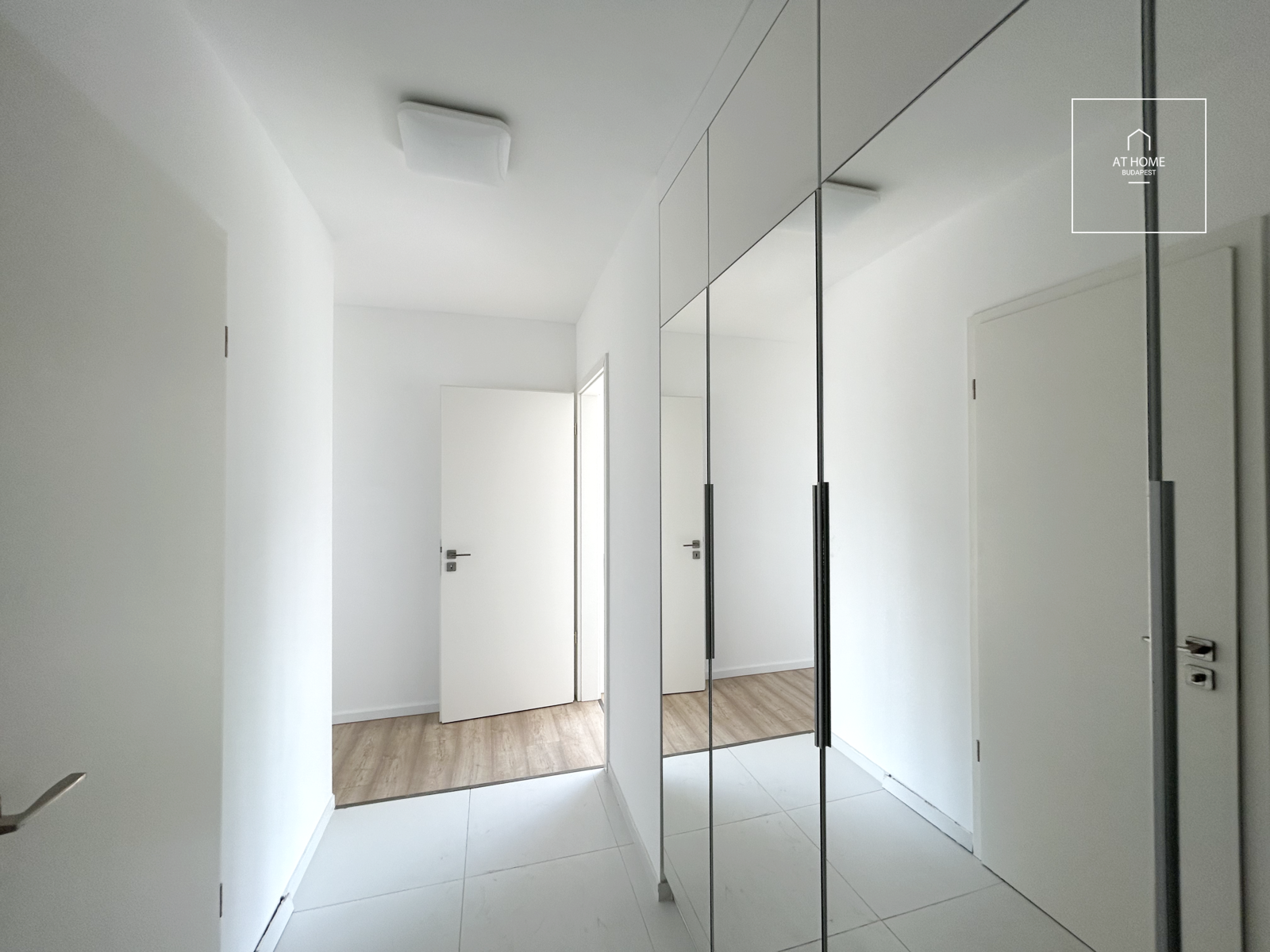 Három hálószobás prémium penthouse lakás kiadó Budapest XI. kerület, Sasad