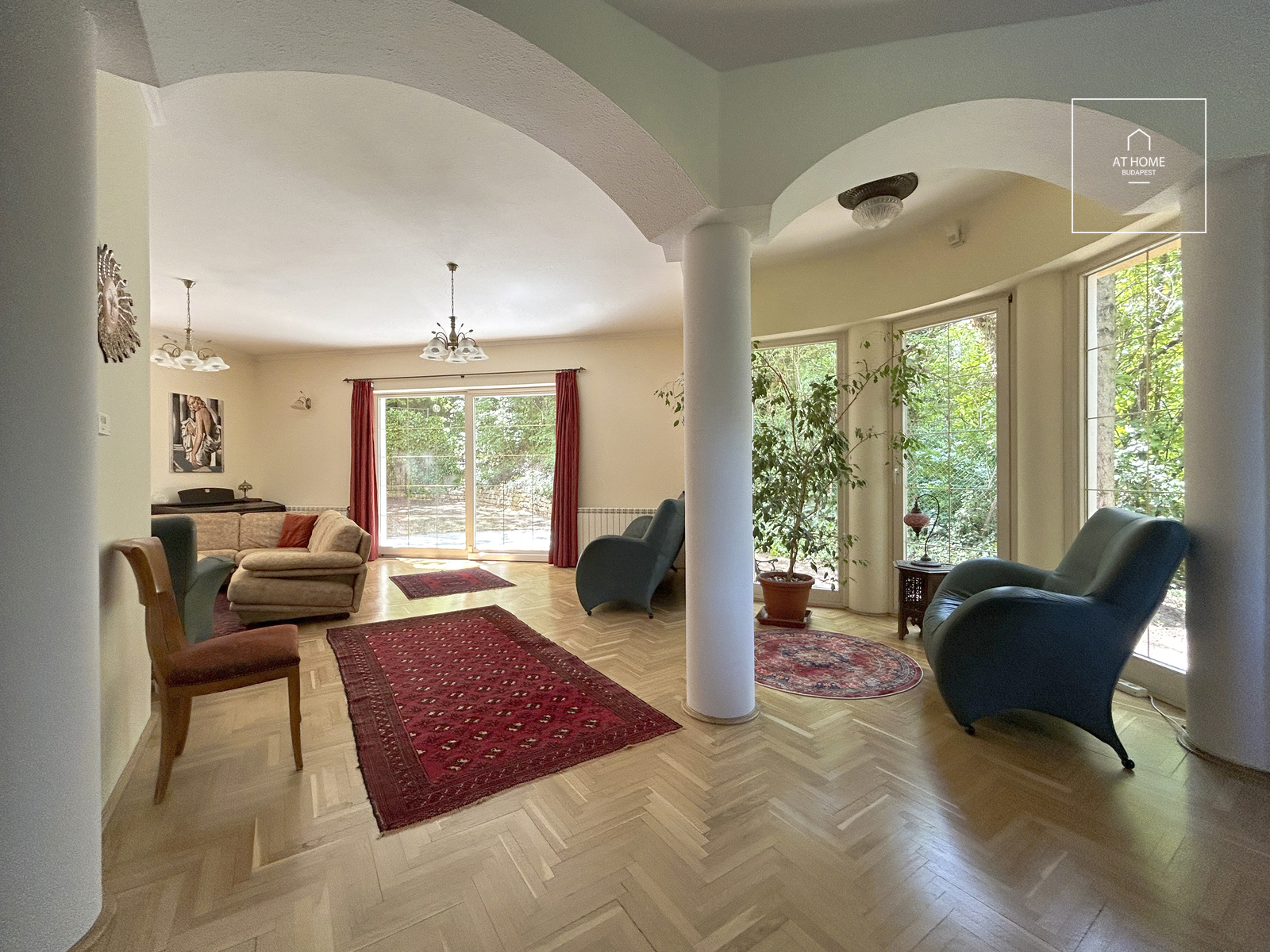 EXCEPTIONAL KÚTVÖLGY VILLA – TWO INDEPENDENT RESIDENCES WITHIN A PRESTIGIOUS BUDA PROPERTY