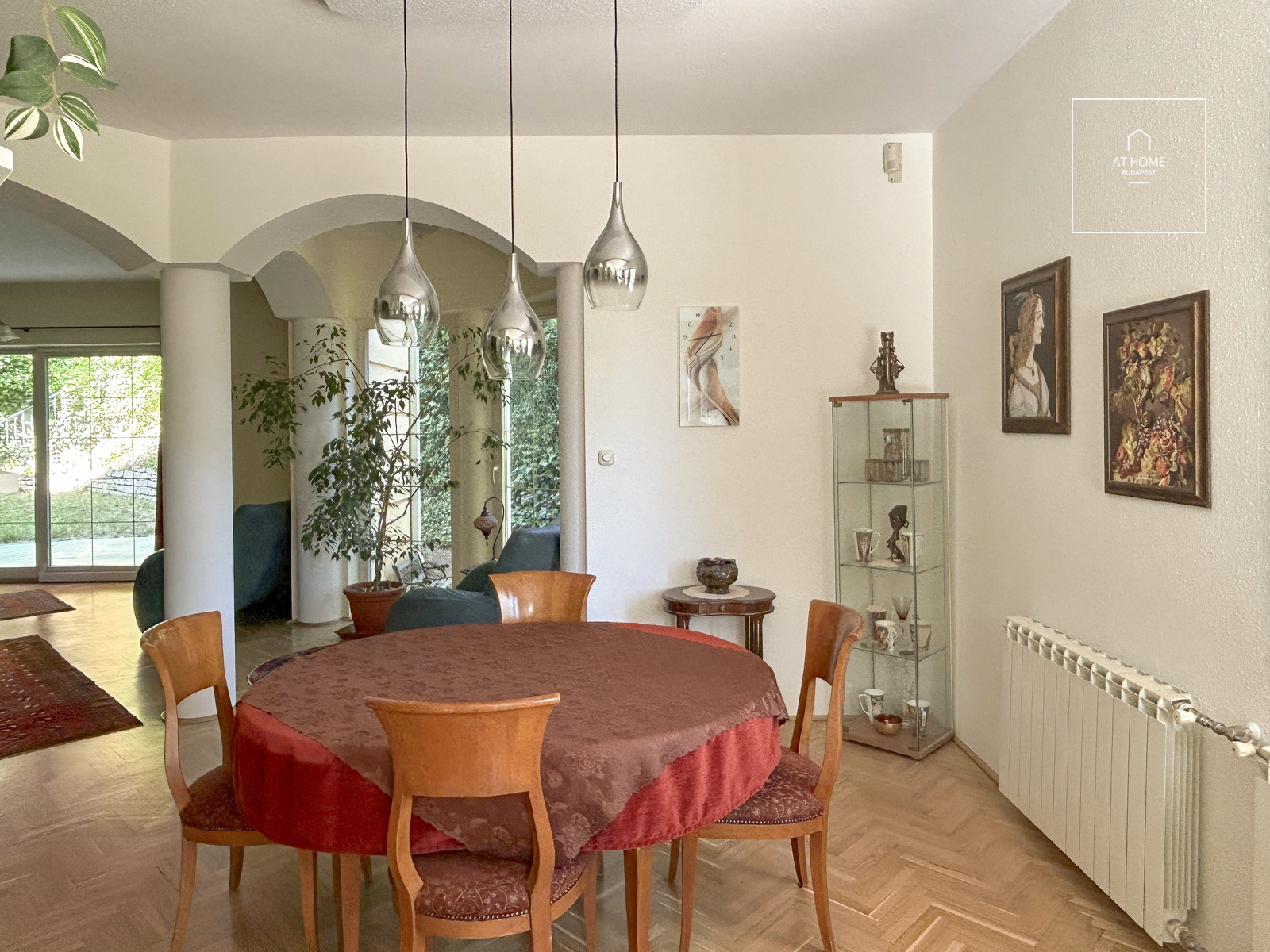 EXCEPTIONAL KÚTVÖLGY VILLA – TWO INDEPENDENT RESIDENCES WITHIN A PRESTIGIOUS BUDA PROPERTY