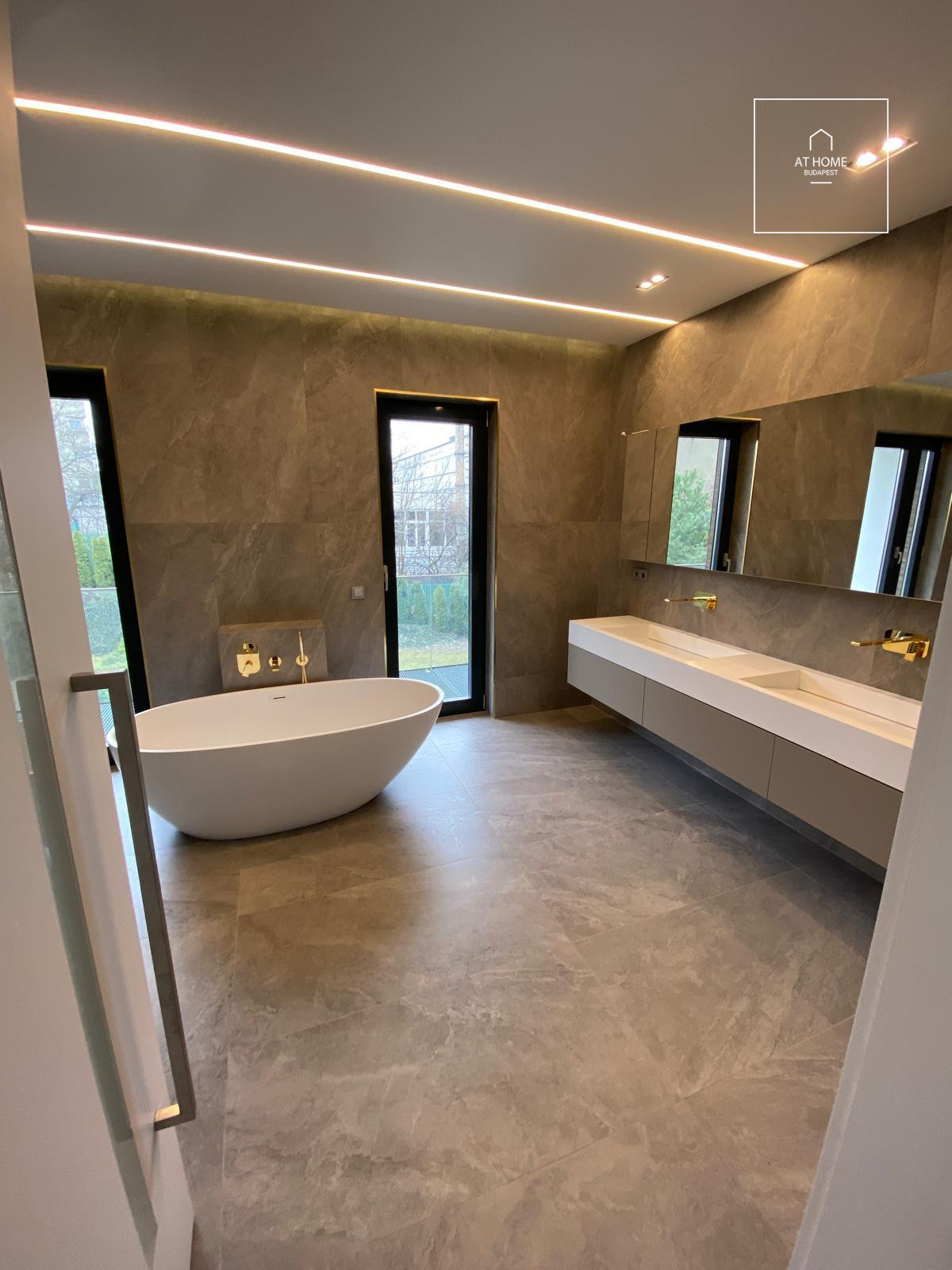 Luxury semi-detached house for rent Budapest I. district, Gellérthegy