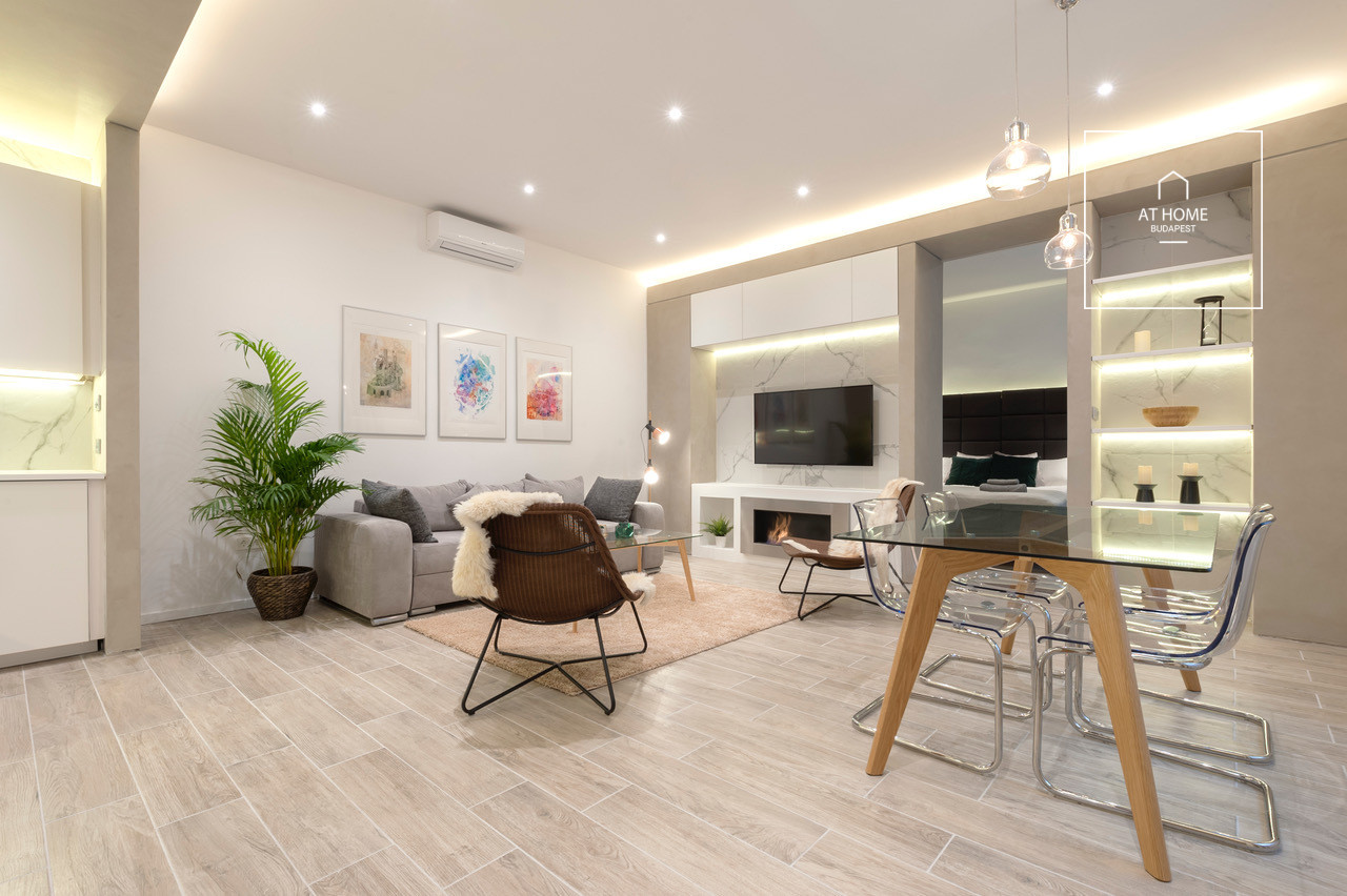 Renovated Scandinavian-style apartment near the Opera in District VI
