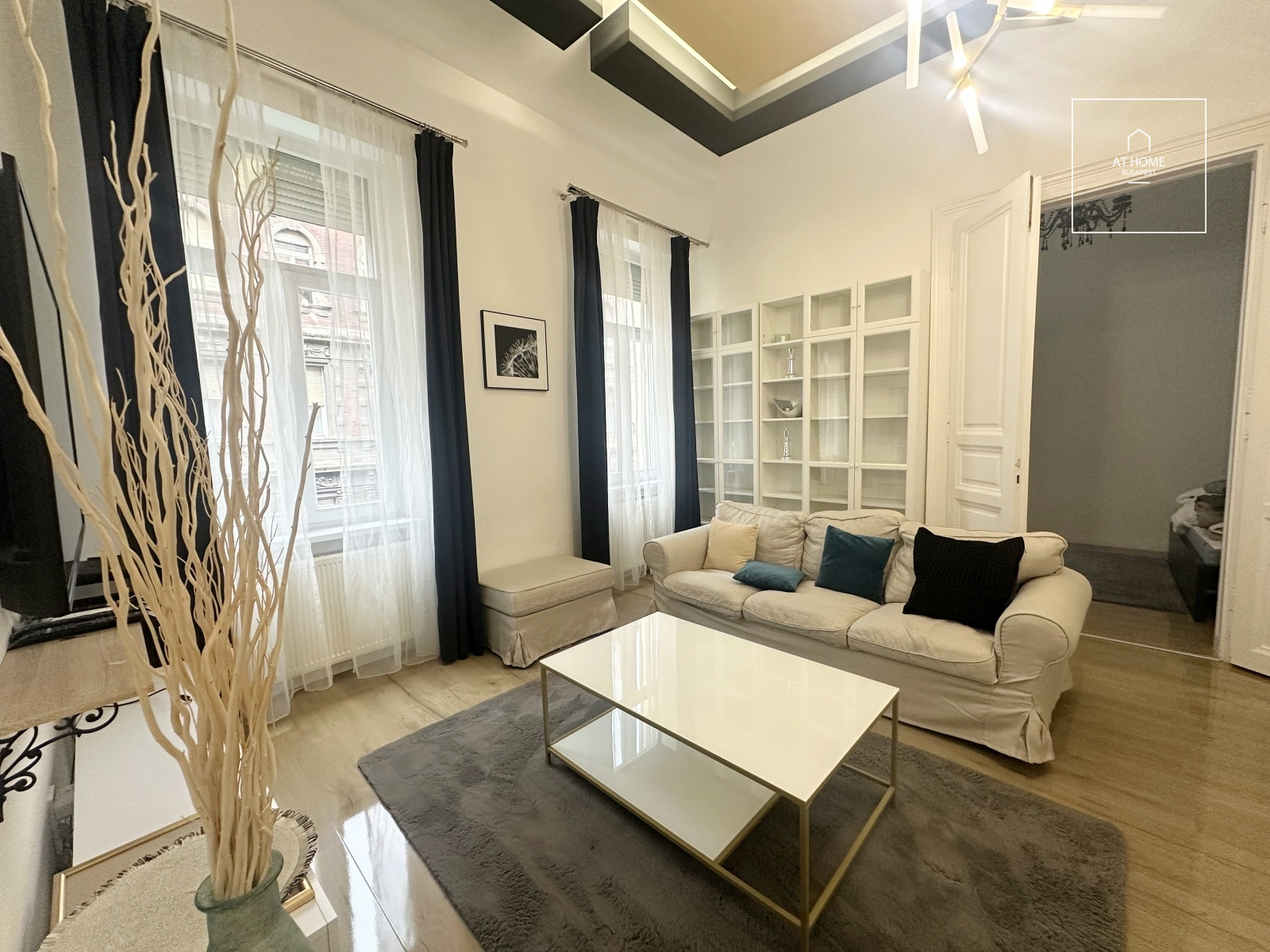 Refurbished classical apartment for rent in District VII, Erzsébetváros, Budapest