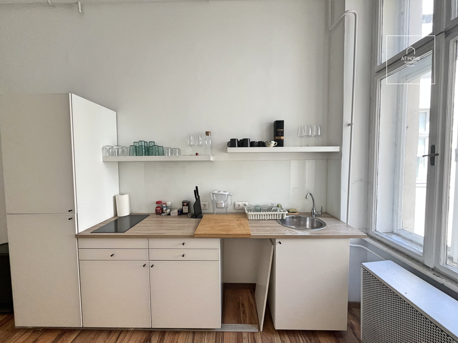 Elegant apartment for rent in Budapest VI. district, near the Opera