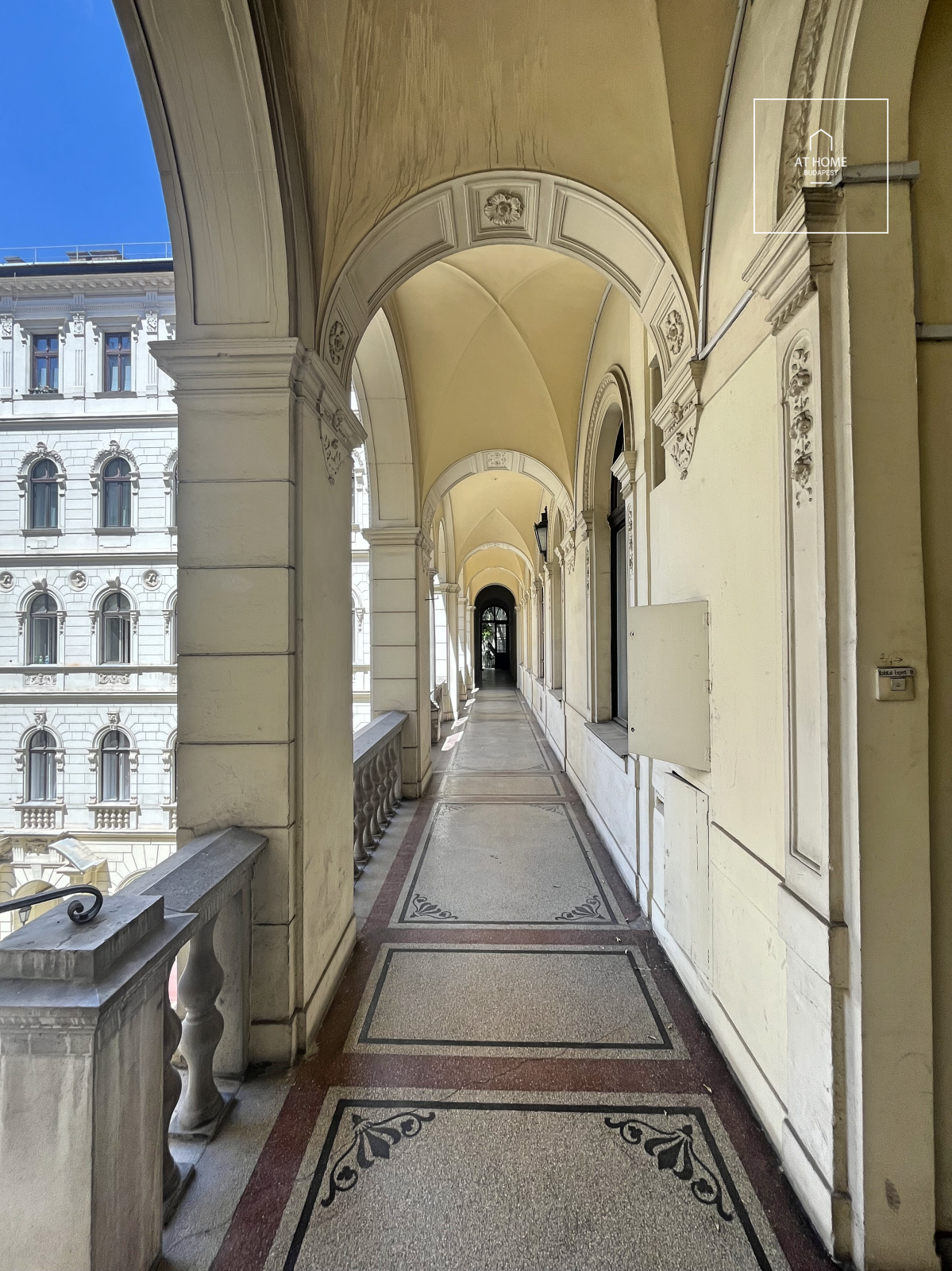 Elegant apartment for rent in Budapest VI. district, near the Opera
