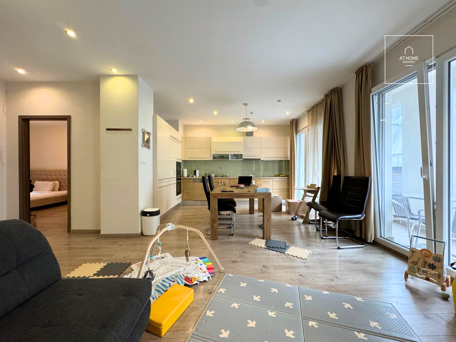 Exclusive apartment for rent Budapest VI. district, Terézváros