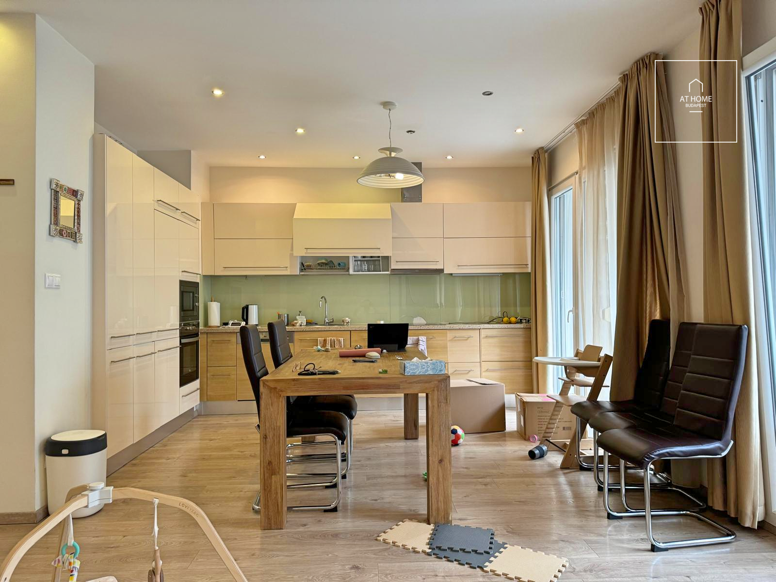 Exclusive apartment for rent Budapest VI. district, Terézváros