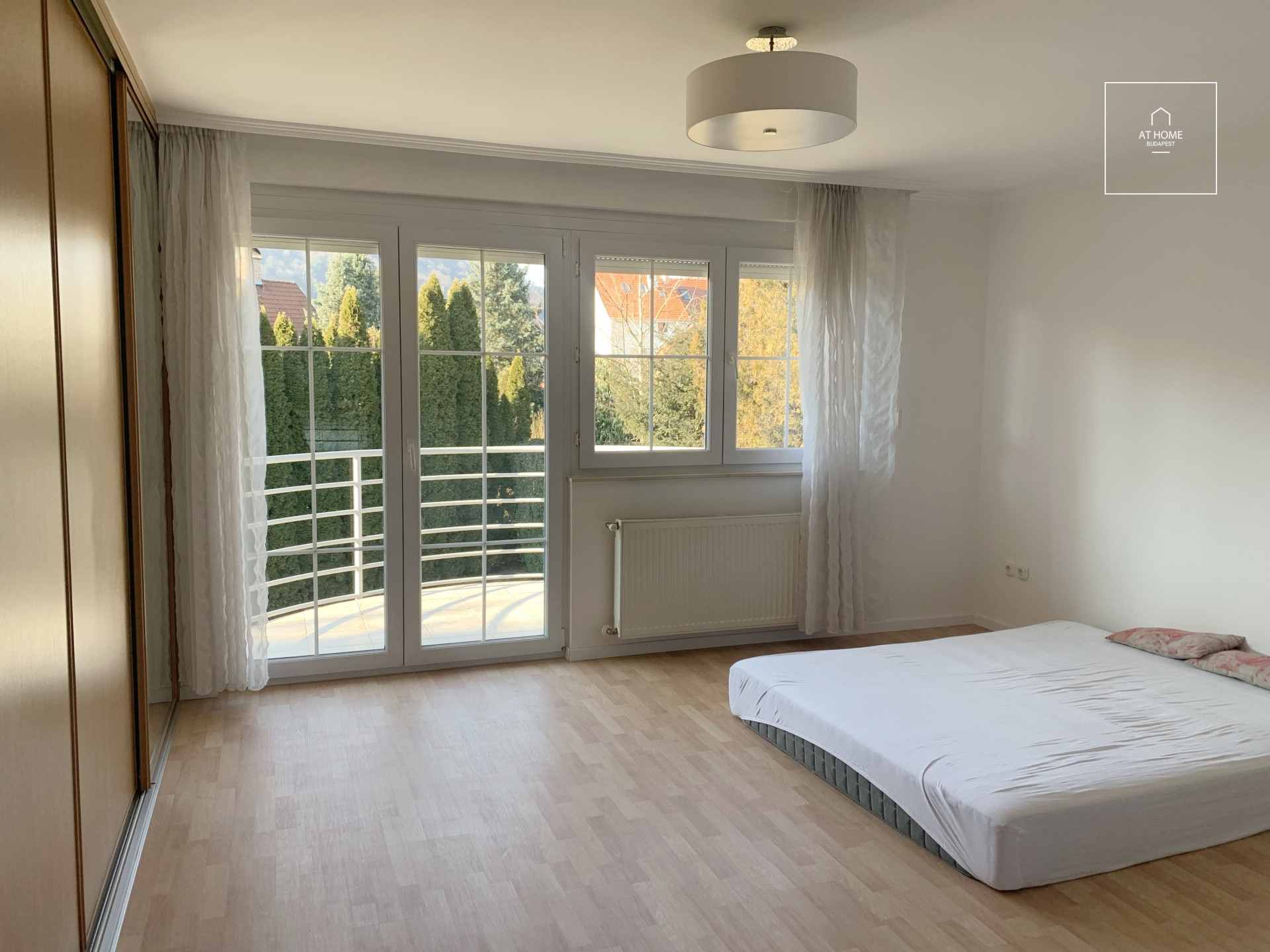 Elegant detached house for rent  II/A. district, Máriaremete