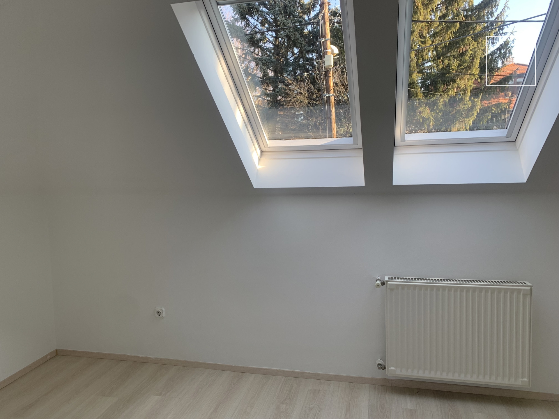 Elegáns Önálló családi ház kiadó  II/A. kerület, Máriaremete