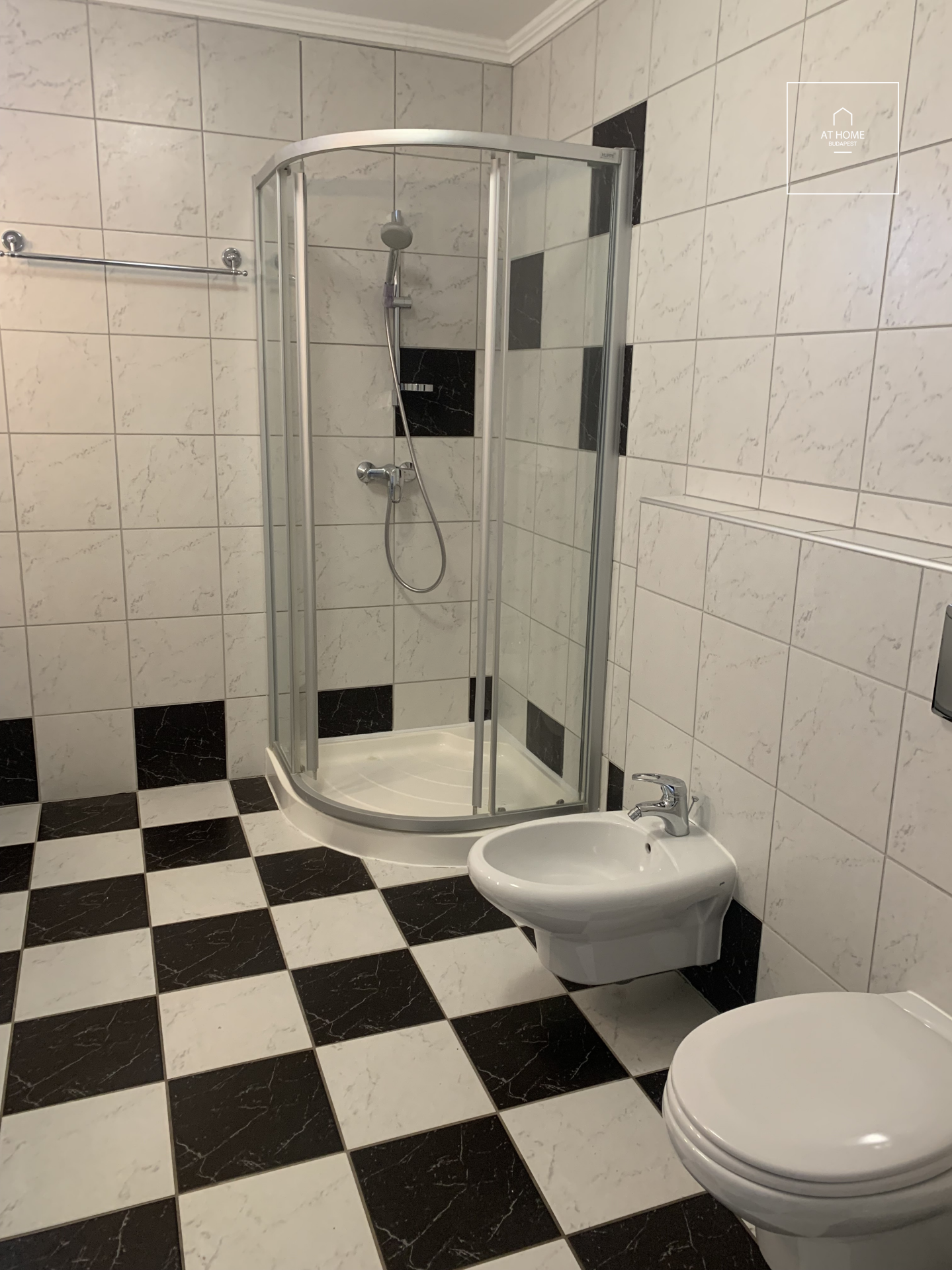 Elegant detached house for rent  II/A. district, Máriaremete