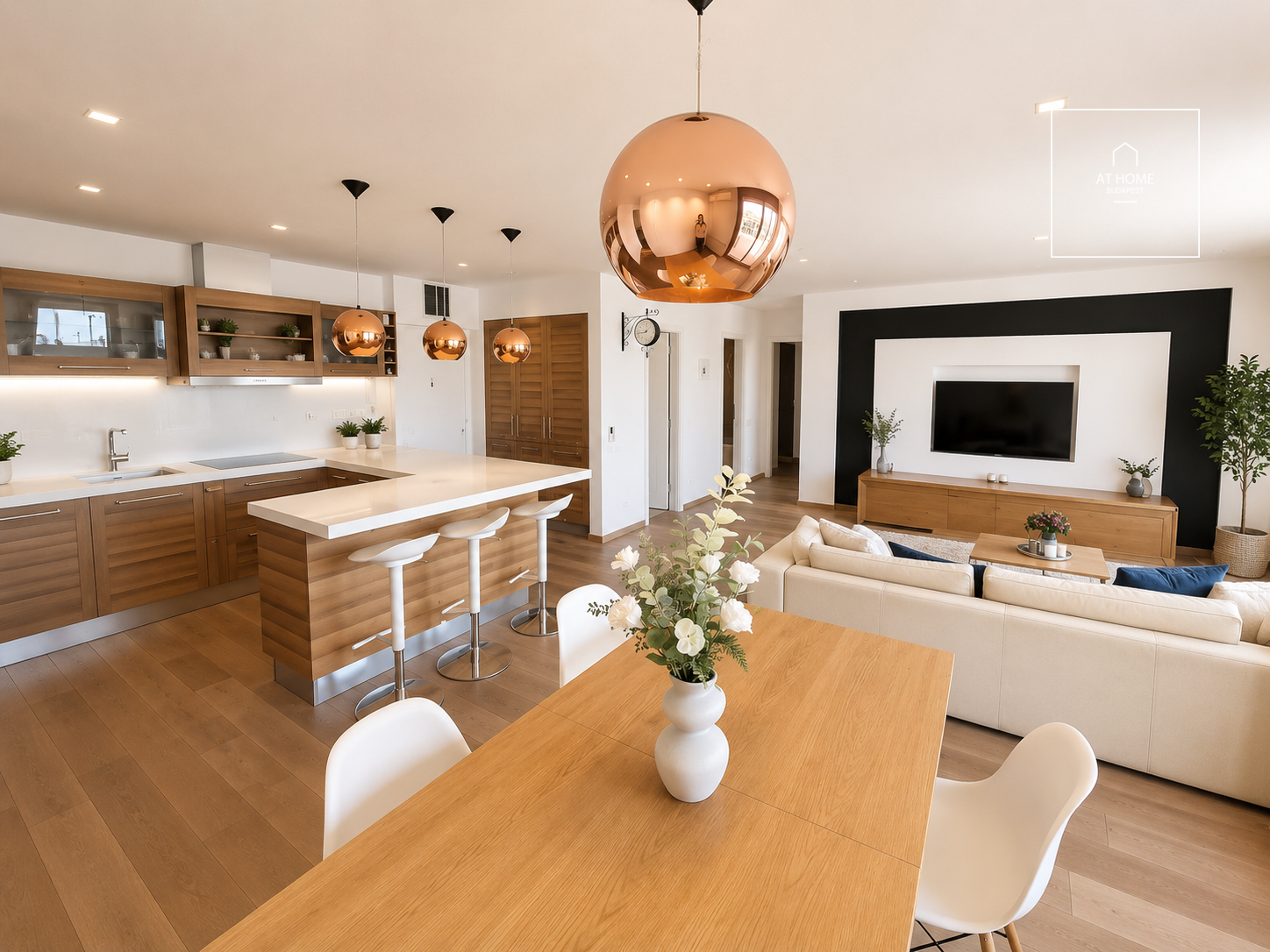 Premium 4-bedroom Penthouse Apartment with Terrace for Sale on Marina Part, District XIII