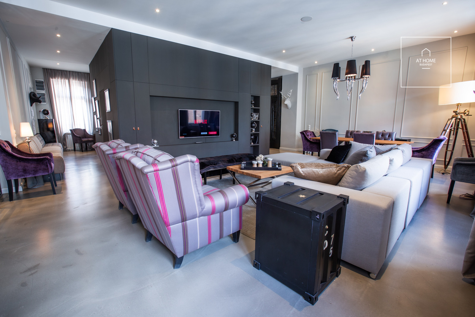 Luxury 3 Bedrooms Loft Apartment for Rent in Budapest\'s Prestigious District VI