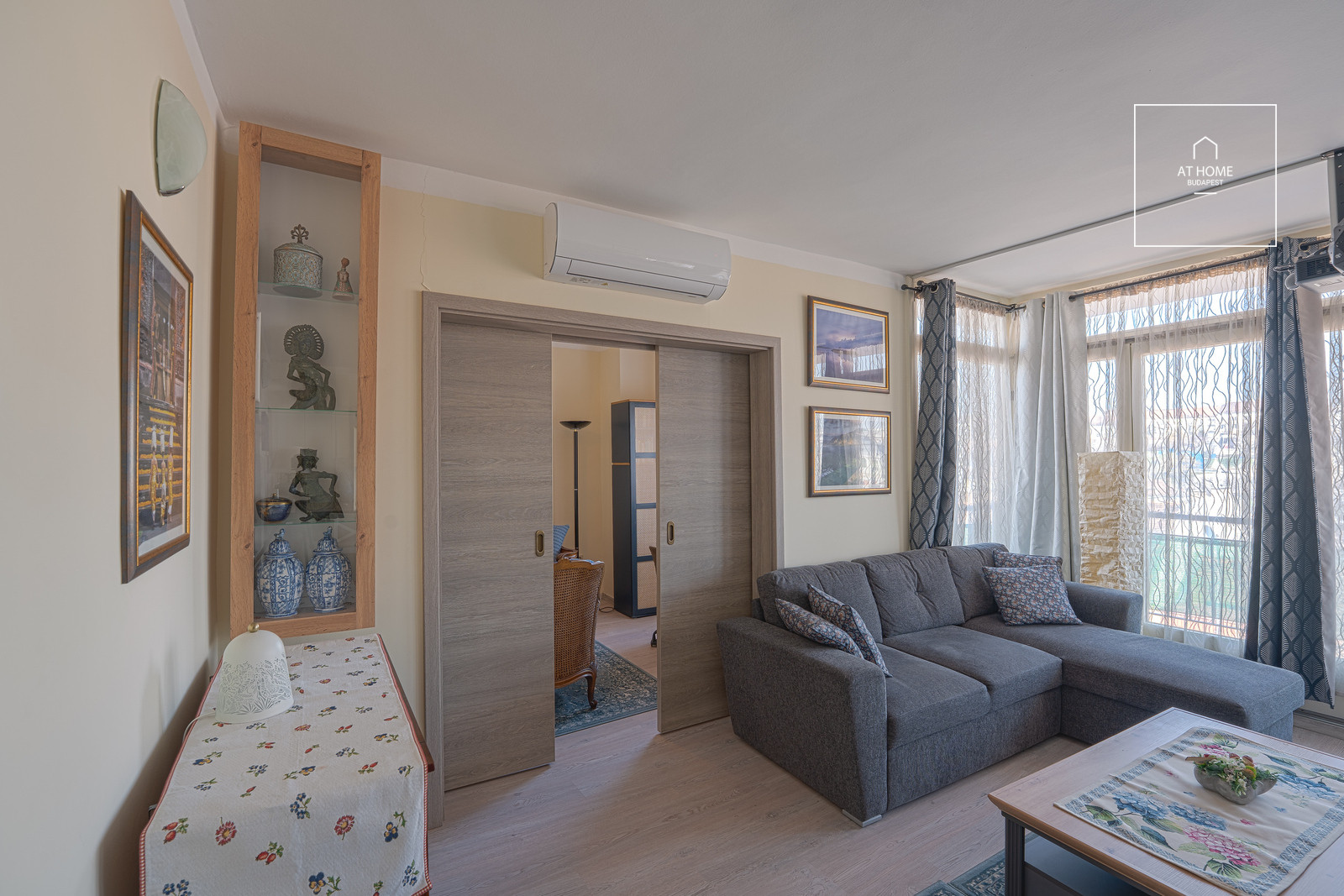 RENOVATED, PANORAMIC, ELEGANTLY FURNISHED APARTMENT FOR RENT IN DISTRICT I