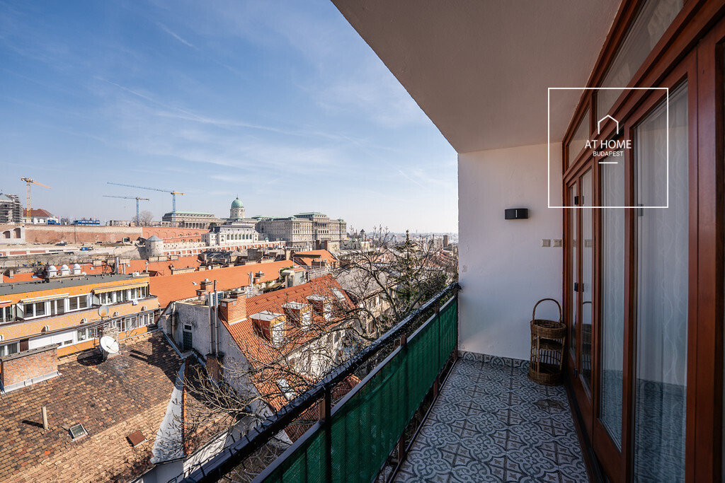 RENOVATED, PANORAMIC, ELEGANTLY FURNISHED APARTMENT FOR RENT IN DISTRICT I