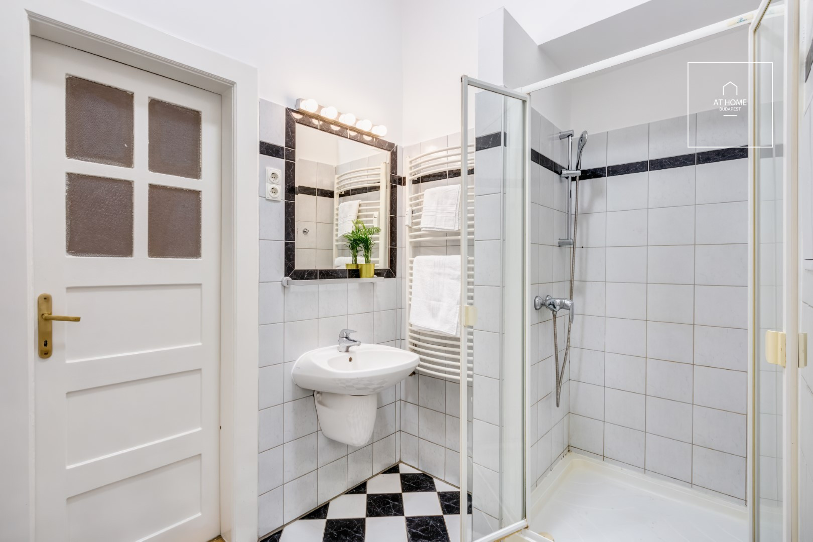 Stellar apartment for rent Budapest VI. district, Terézváros
