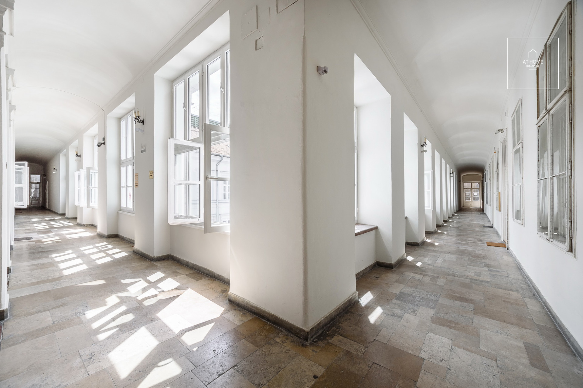 High standard luxury apartment for rent in Budapest V. district