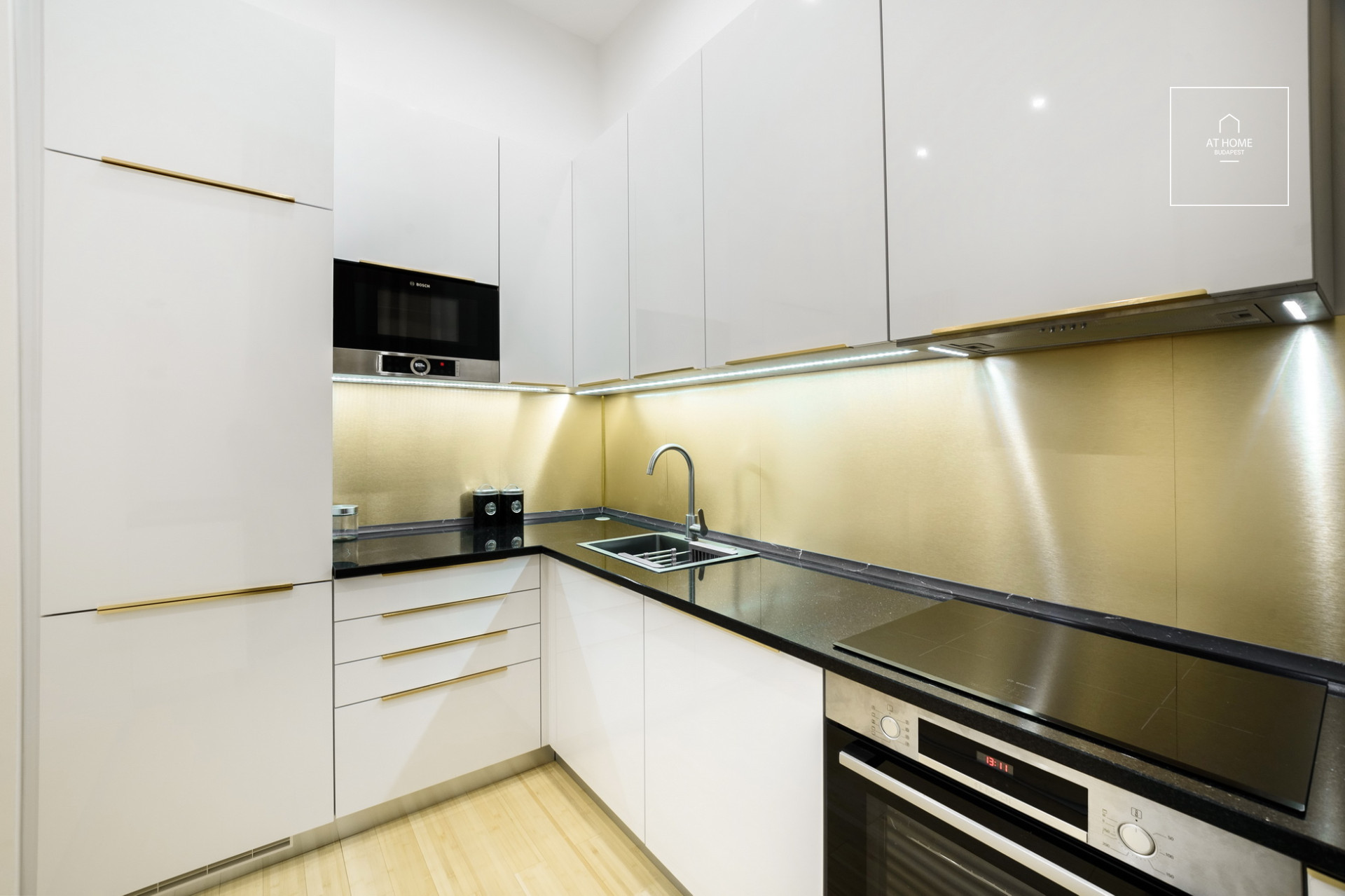 High standard luxury apartment for rent in Budapest V. district