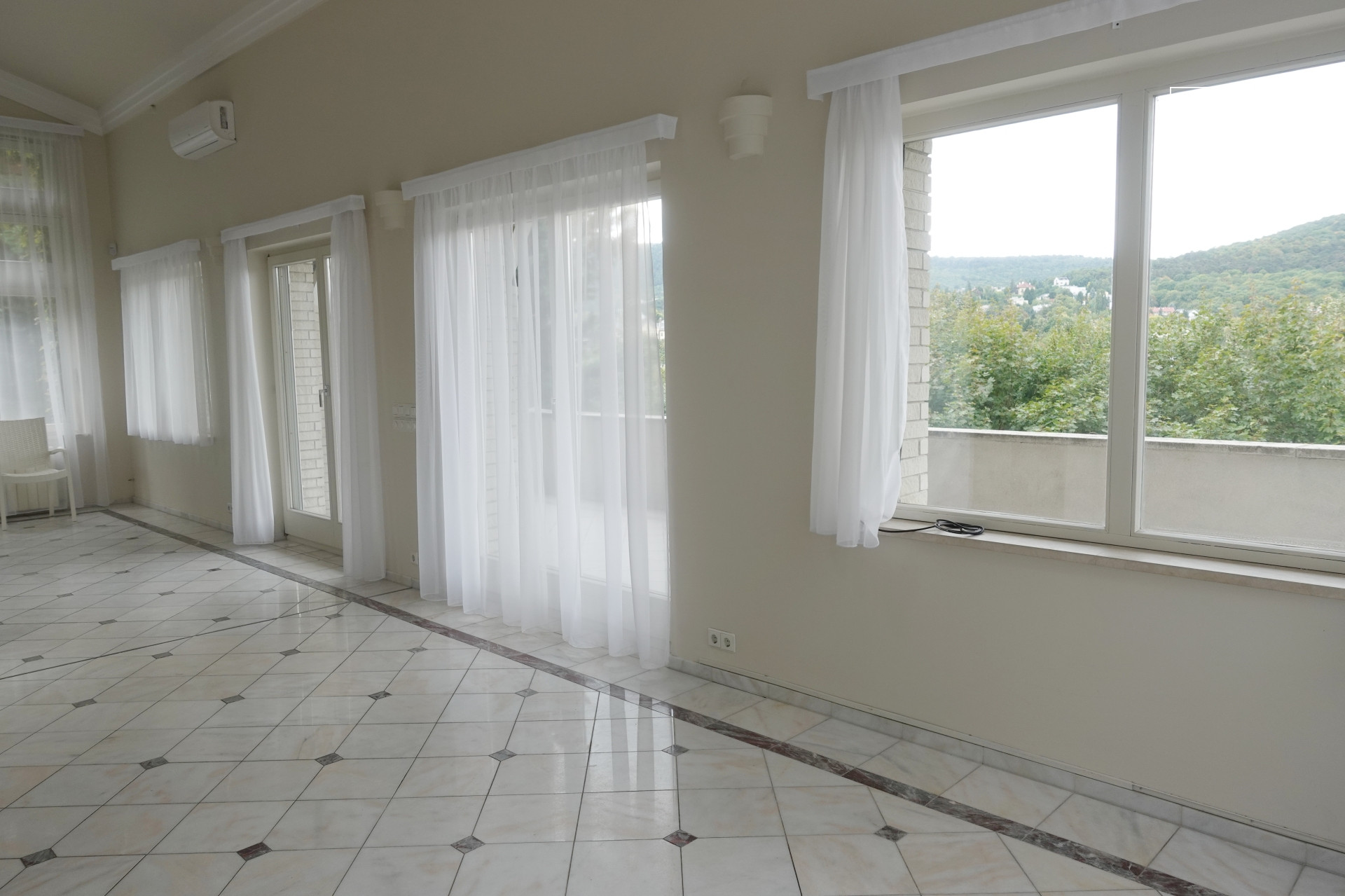 Exclusive apartment for rent Budapest II. district, Csatárka