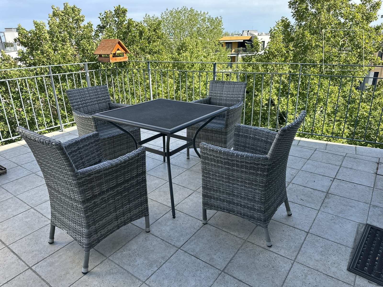 Three-bedroom Apartment with Terrace for Rent on Sasad, District XI