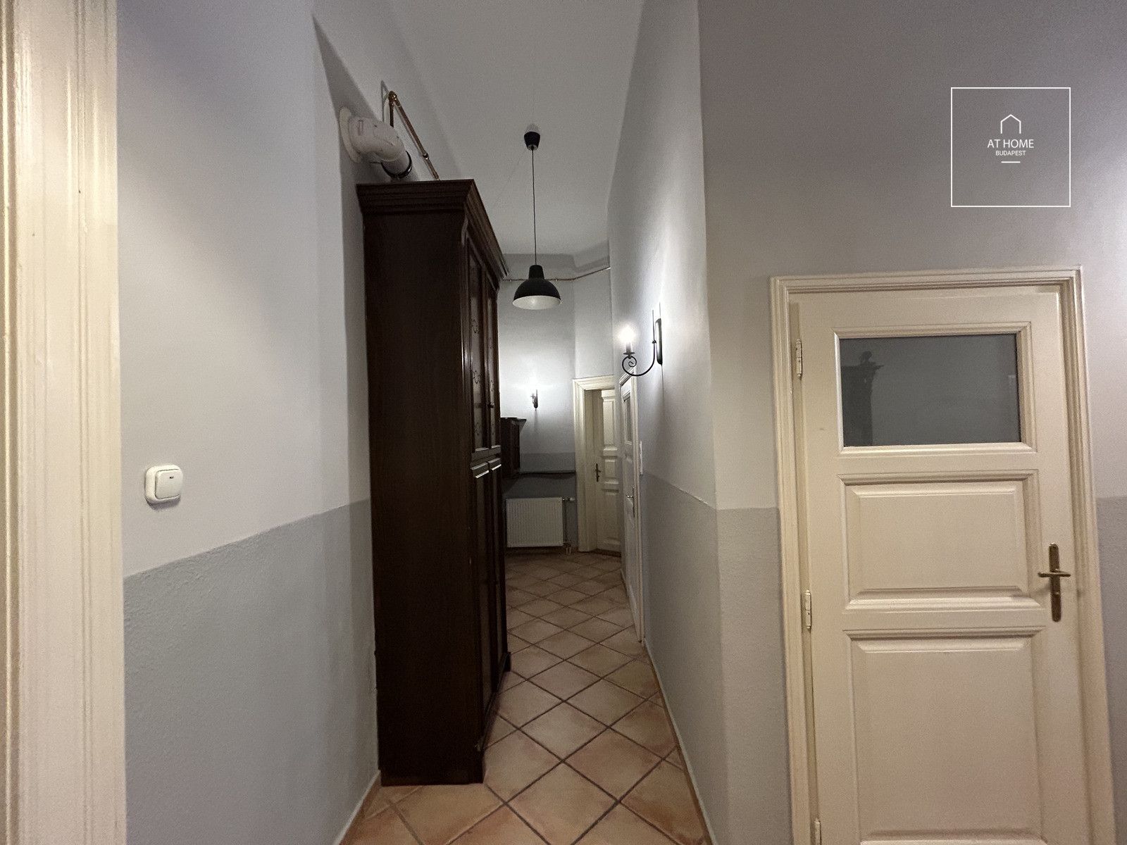 Sunny Three-bedroom Downtown Apartment for Rent in District V