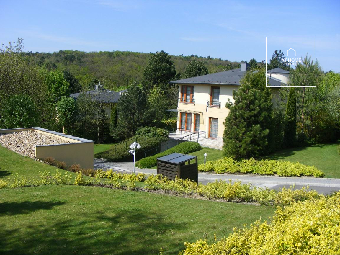 Elegant detached house for rent Budapest II. district, Szépvölgy