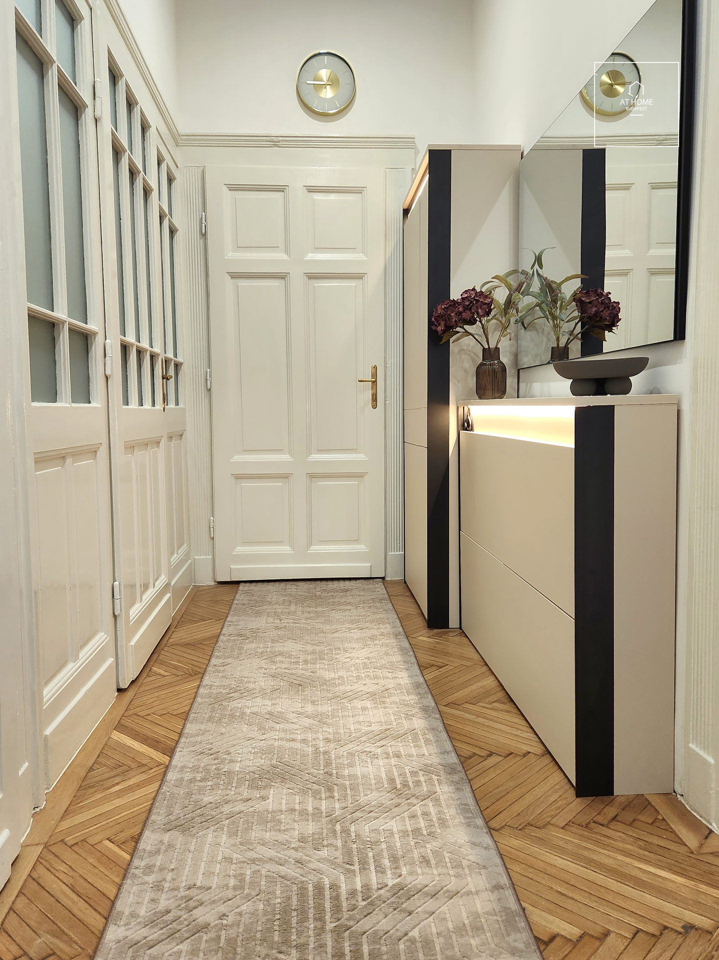 Fully-renovated Premium Downtown Apartment for Rent in District V