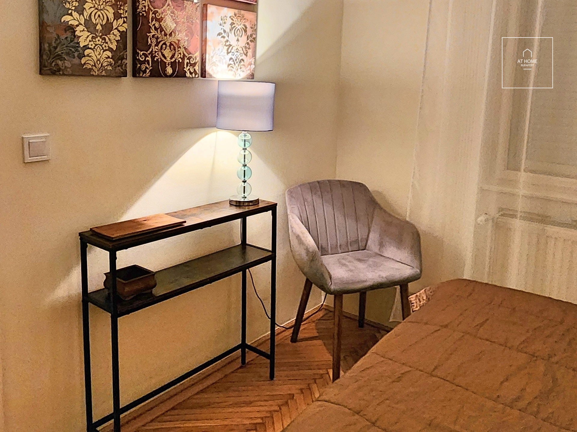 Fully-renovated Premium Downtown Apartment for Rent in District V