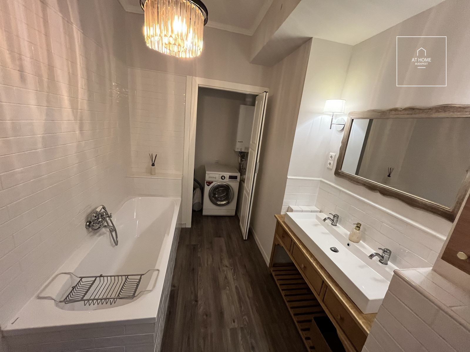 Premium Two-bedroom Apartment for Rent in Újlipótváros, District XIII