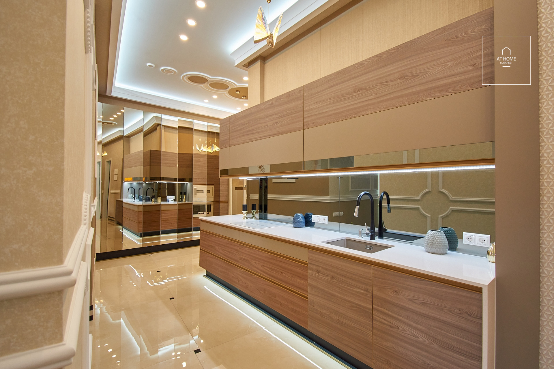 Budapest V. district, downtown, 147 sqm luxury apartment