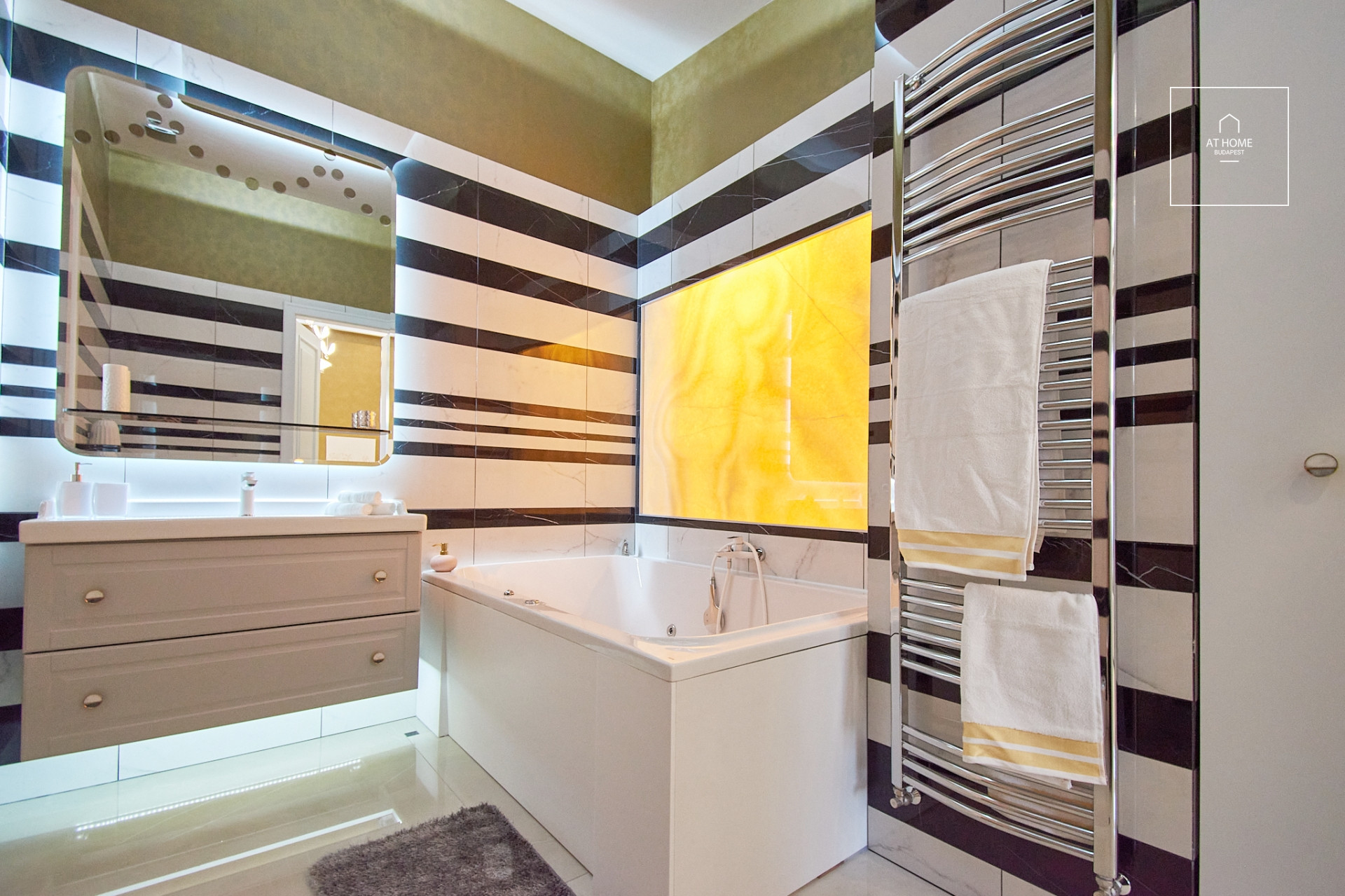 Budapest V. district, downtown, 147 sqm luxury apartment