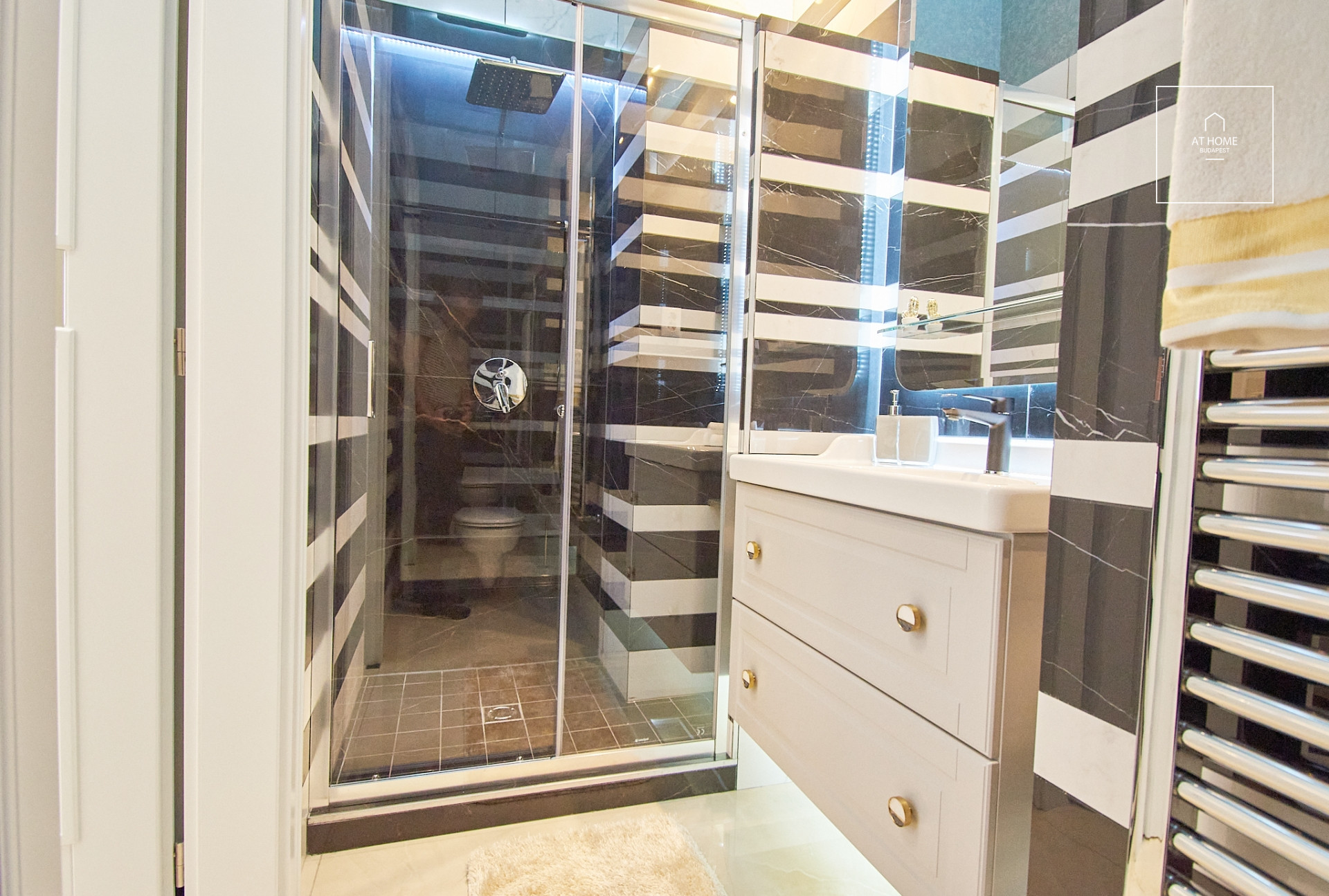 Budapest V. district, downtown, 147 sqm luxury apartment